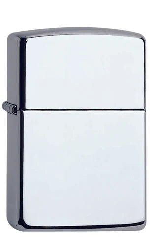 Das Zippo Benzinfeuerzeug in Edelmetall. 