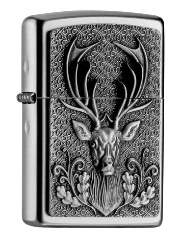 Ein wunderbares Zippo Hirsch Emblem. Schöne Details auf der Basis eines Satin Chrome Zippo Feuerzeuges.