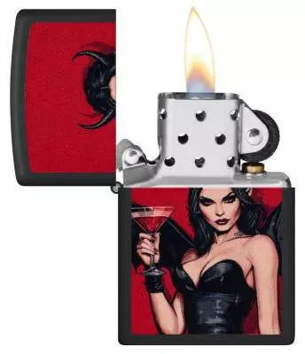 Zippo Vampir Lady Feuerzeug geöffnet mit Flamme
