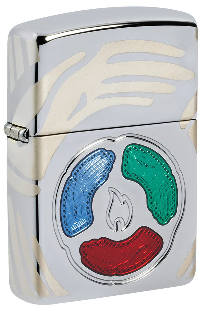 Exklusives Zippo Benzinfeuerzeug 2025 Sammler-Edition mit Deep Carve Gravur und farbiger Epoxy-Verzierung in High Polished Chrome – Frontansicht