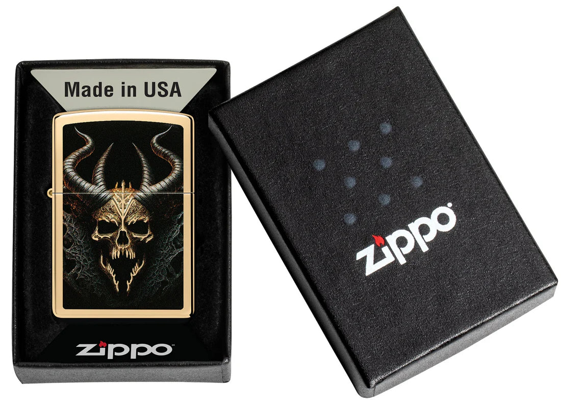 Zippo Feuerzeug Totenkopf mit Hörnern in Geschenkverpackkung.