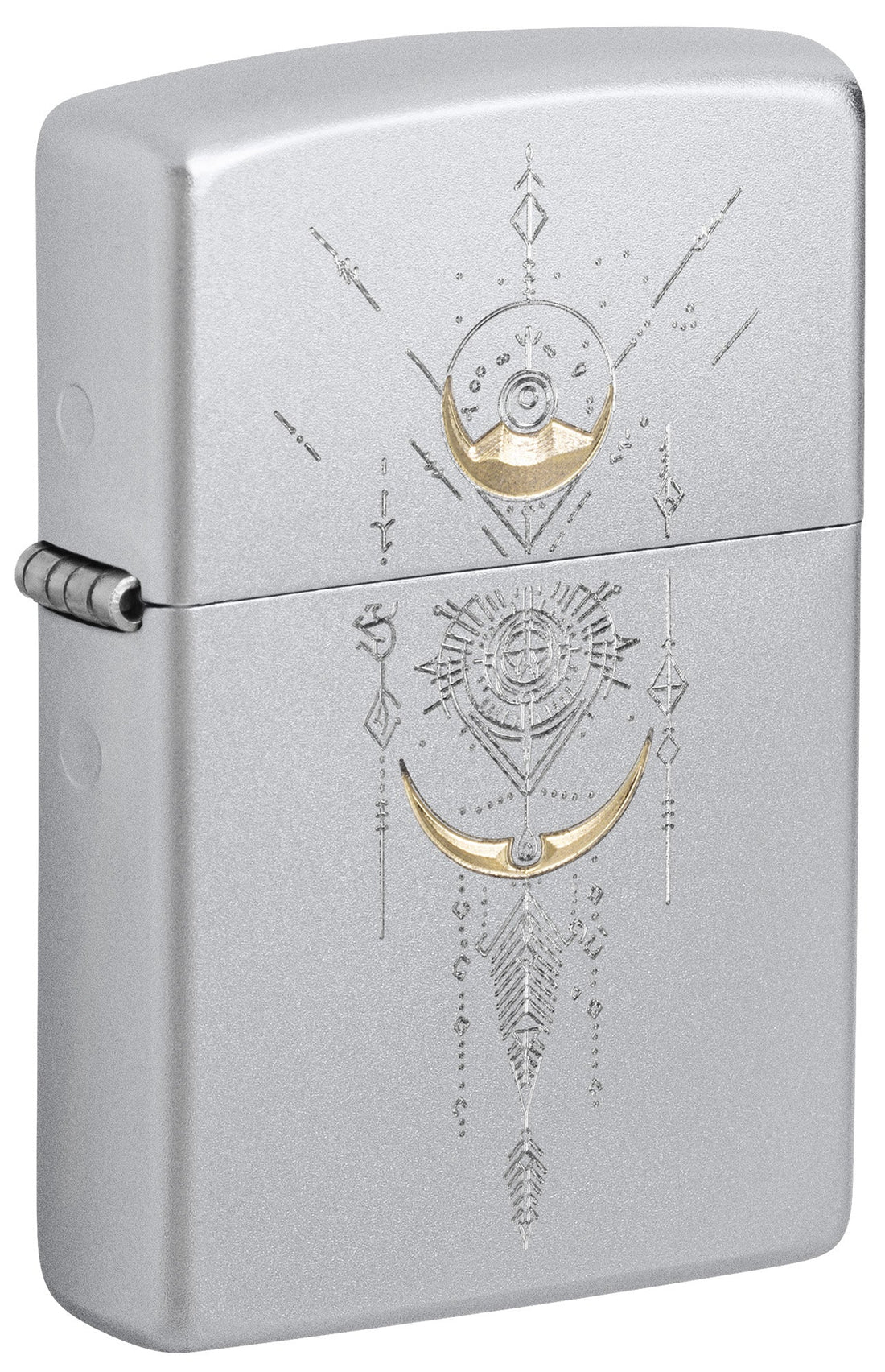 Satin-Chrome-Zippo Feuerzeug mit geometrischer Gravur und goldfarbenen Akzenten