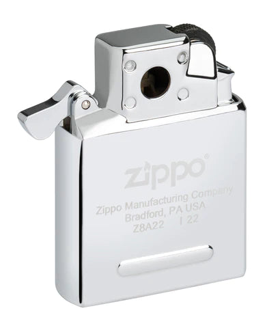 Eine weitere Ergänzung für den Pfeifenraucher - der Zippo Einsatz Butangas. Speziell für den Pfeifenraucher. 