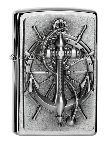 Zippo Nautic, der Anker vor dem Ruder. Ein schönes Chrome Brushed Zippo Benzinfeuerzeug mit vielen Details.