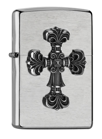 Das Zippo Kreuz Benzinfeuerzeug, ein wunderbar detailliertes Emblem auf einem Chrome Brushed Zippo. Für die meisten Kulturen ist das Kreuz ein religiöses Bild. Dieses hat noch die Eigenschaft, dass es bei Öffnen des Feuerzeuges an einem Stück bleibt. Toll gemacht.