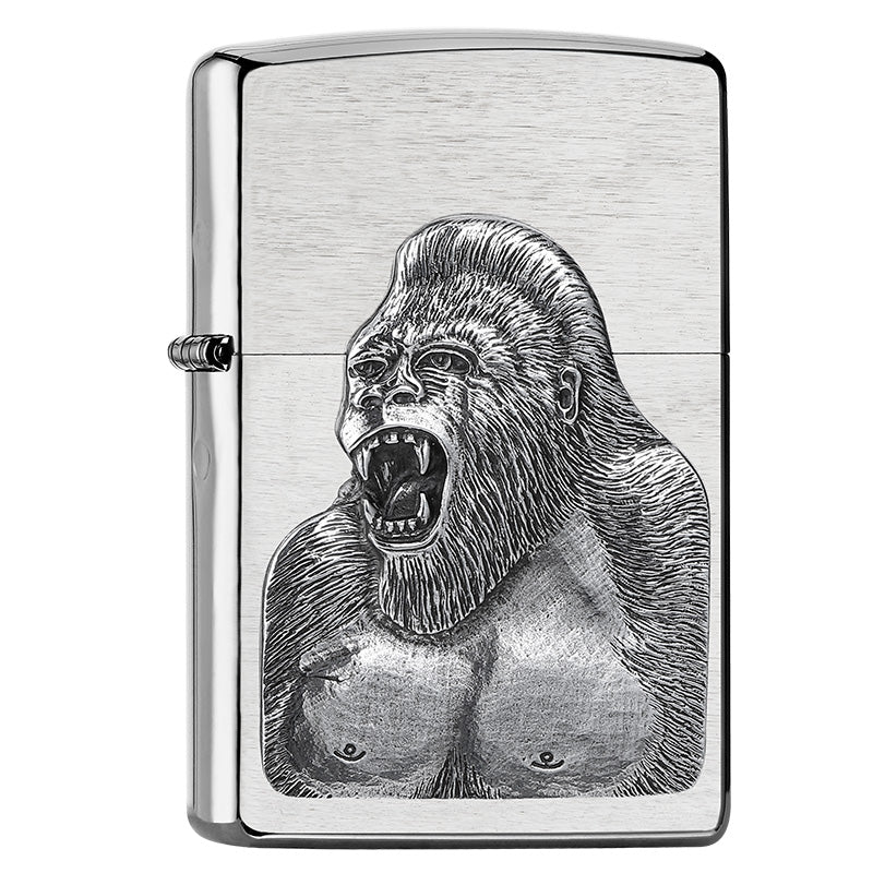Dieser Gorilla erscheint wohl ein wenig wütent. Ein beeindruckendes Chrome Brushed Emblem Zippo Benzinfeuerzeug.