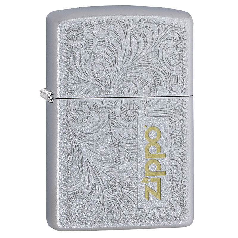 Ein geniales Zippo ein Two Tone Verfahren mit Venetian Motiv auf einem Satin Finsish Zippo Feuerzeug.