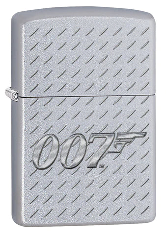 Schlicht, einfach und doch sehr schön. Dies passt wohl genau auf dieses James Bond Zippo Benzinfeuerzeug. Mit dem leichten Hintergrundmuster kommt das 007 Logo besonders zur Geltung.