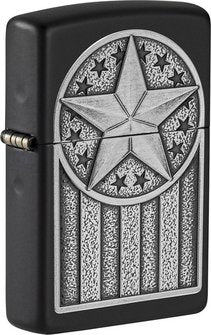 Ein Zippo mit einem American Emblem auf einem Black Matte Feuerzeug. Schön gemacht.