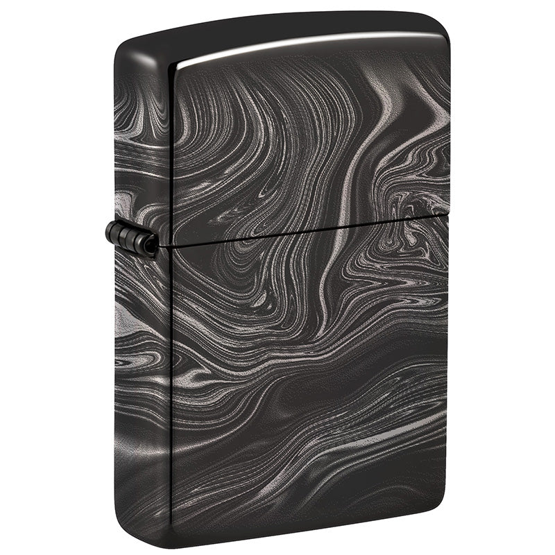 Schwarz wie die Nacht mit einer schönen Marmorstruktur, so wunderbar erscheint das Black Marmor Zippo Benzinfeuerzeug. Ein tolles Zippo aus der Premium Kollektion.